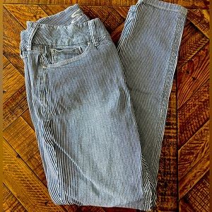 Seven7 Stretchy Jeans Size 10